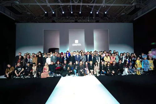 創(chuàng)意無(wú)界，藝啟未來(lái) 2021屆SIVA優(yōu)秀畢業(yè)生服裝設(shè)計(jì)作品閃耀國(guó)際舞臺(tái)